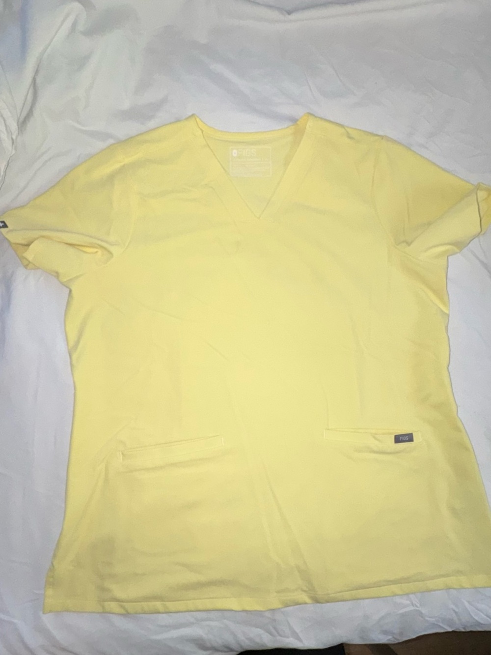 Figs- Sunlight- Casma - Three
Pocket Scrub Top
